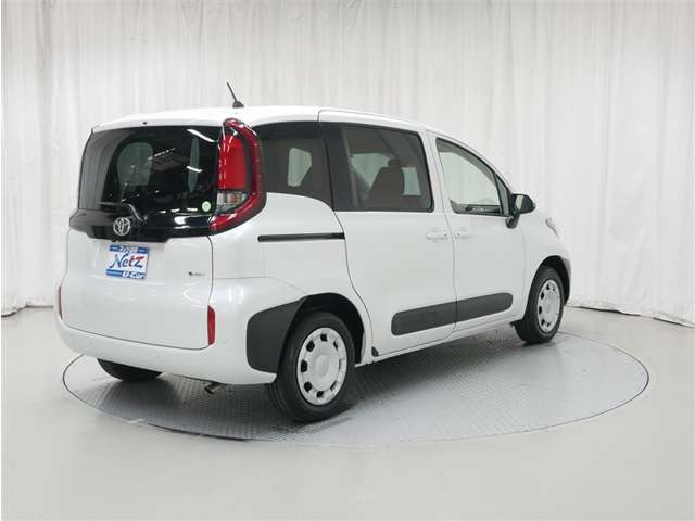 シエンタハイブリッド 1.5 G E-Four 4WD