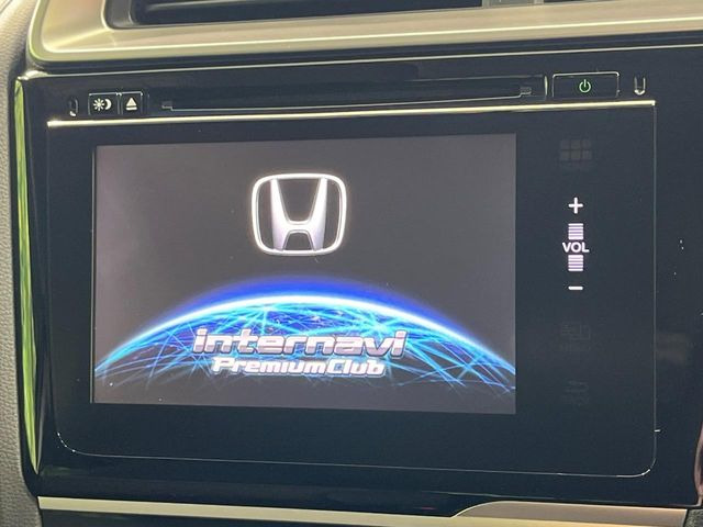 フィット1.5 ハイブリッド Fパッケージ