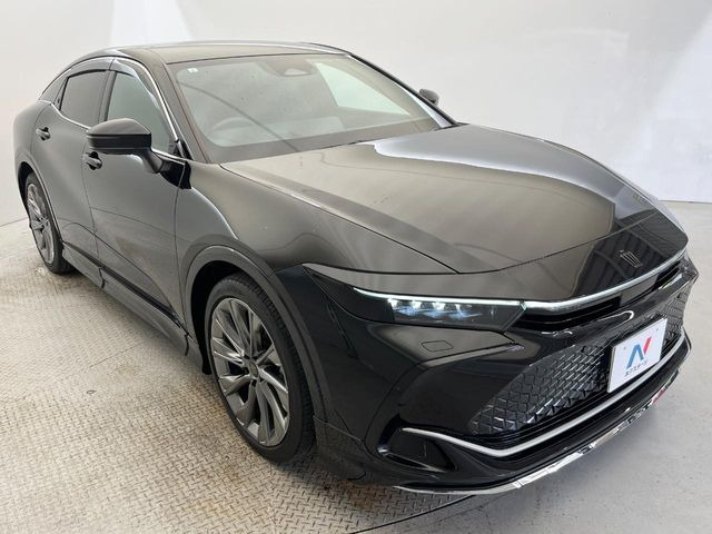 クラウンクロスオーバー2.5 G アドバンスト レザー パッケージ E-Four 4WD