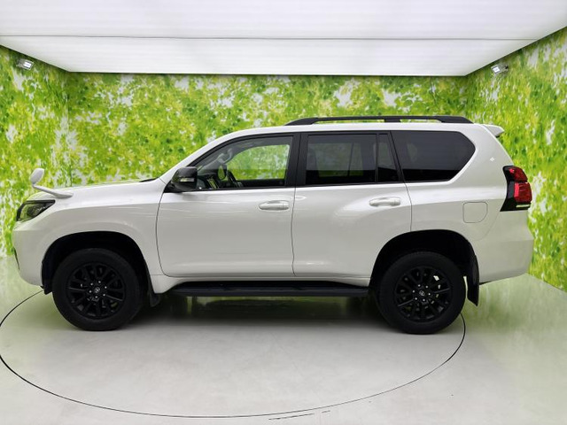 ランドクルーザープラド2.7 TX Lパッケージ マットブラック エディション 4WD