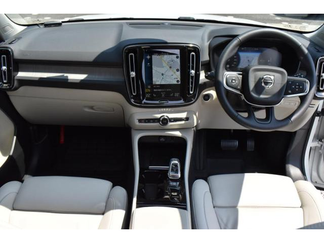 XC40リチャージ プラグイン ハイブリッド T5 インスクリプション