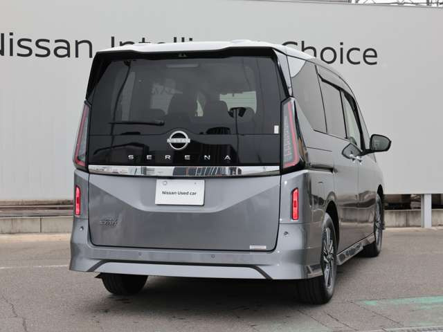 セレナ2.0 ハイウェイスターV