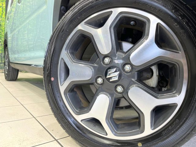 �y����15�C���`�A���~�z�C�[���z�O�ςɃ}�b�`���������A���~�z�C�[���𑕒����Ă���܂��B�e��ЊO�A���~�z�C�[����A�X�^�b�h���X�^�C�����戵�����Ă���܂��B���񂲑��k����������