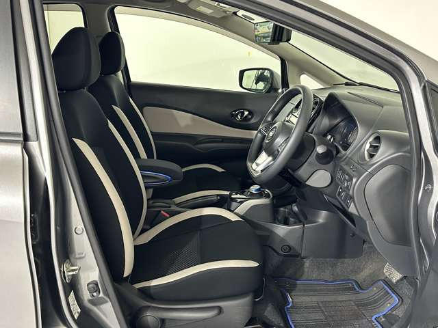 ノート1.2 e-POWER X FOUR Vセレクション 4WD