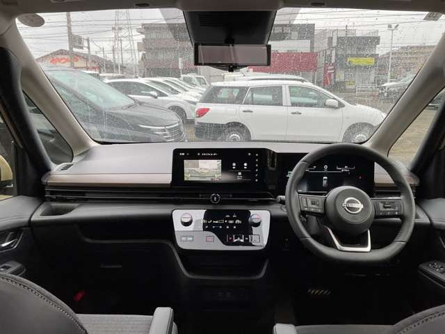 セレナ1.4 e-POWER ハイウェイスターV