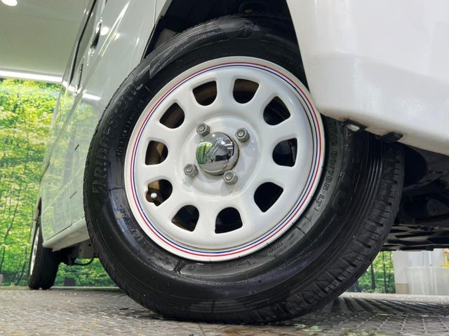 �y12�C���`�A���~�z�C�[���z�O�ςɃ}�b�`�����A���~�z�C�[���𑕒����Ă���܂��B�e��A���~�z�C�[����A�X�^�b�h���X�^�C�����戵�����Ă���܂��B���񂲑��k����������