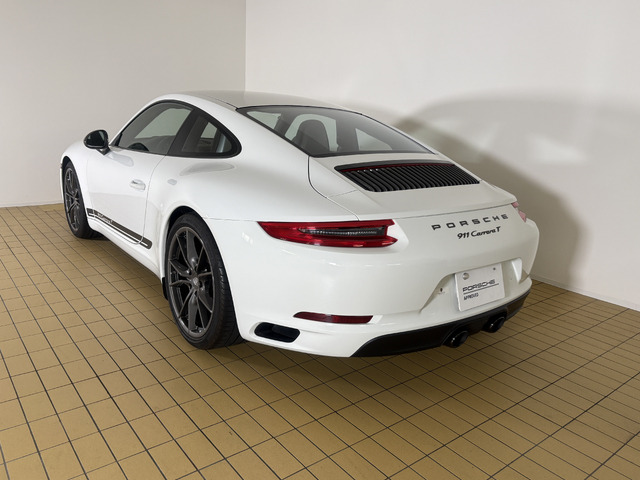 911