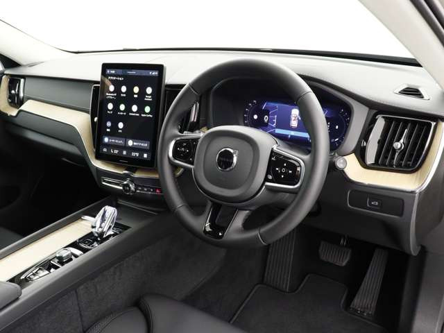 XC60プラス B5