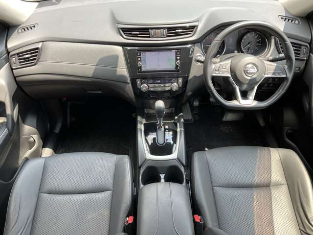 エクストレイル2.0 20X 3列車