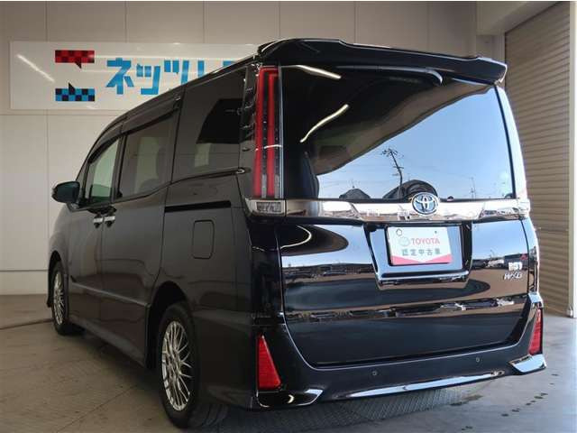 ノア1.8 ハイブリッド Si W×B II