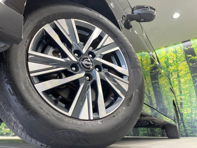 �y����16�C���`�A���~�z�C�[���z�O�ςɃ}�b�`���������A���~�z�C�[���𑕒����Ă���܂��B�e��ЊO�A���~�z�C�[����A�X�^�b�h���X�^�C�����戵�����Ă���܂��B���񂲑��k����������