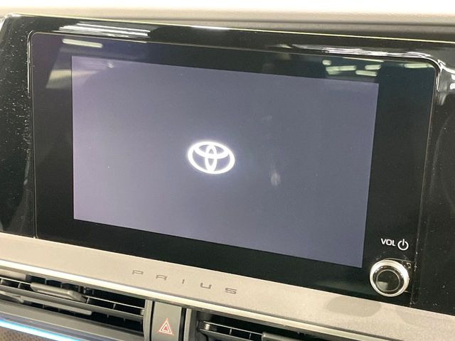 �y8�C���` �f�B�X�v���C�I�[�f�B�I�z���ʂ̃f�B�X�v���C��AppleCarPlay��AndroidAuto�����p�\�B�傫�ȉ�ʂŃX�}�z�i�r�A�v���������p���������܂���