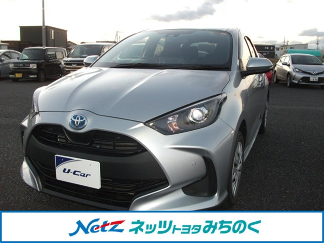 ヤリス1.5 ハイブリッド X E-Four 4WD