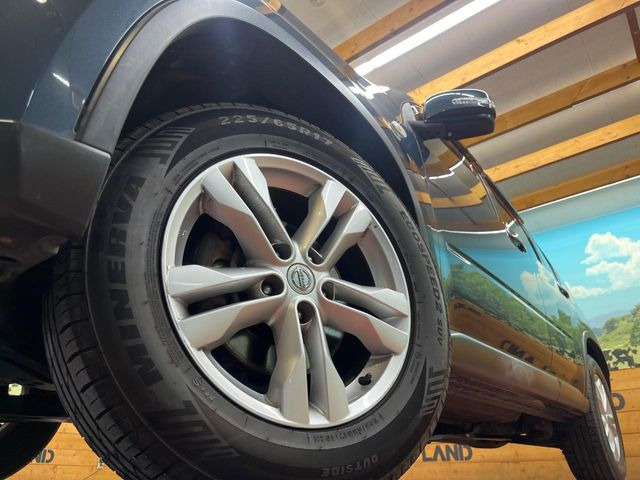 �y����17�C���`�A���~�z�C�[���z�O�ςɃ}�b�`���������A���~�z�C�[���𑕒����Ă���܂��B�e��ЊO�A���~�z�C�[����A�X�^�b�h���X�^�C�����戵�����Ă���܂��B���񂲑��k����������