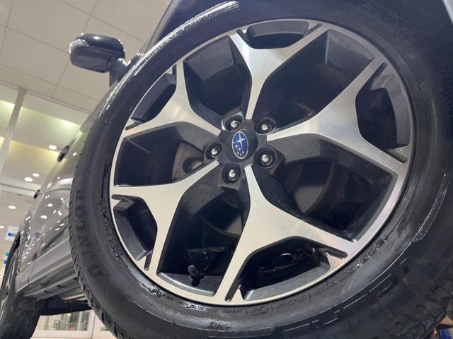 �y����18�C���`�A���~�z�C�[���z�O�ςɃ}�b�`���������A���~�z�C�[���𑕒����Ă���܂��B�e��ЊO�A���~�z�C�[����A�X�^�b�h���X�^�C�����戵�����Ă���܂��B���񂲑��k����������