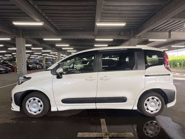 シエンタハイブリッド 1.5 G E-Four 4WD