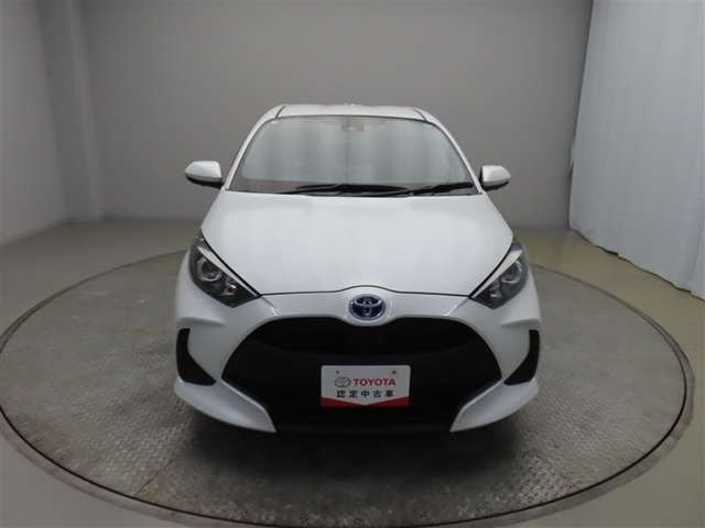 ヤリス1.5 ハイブリッド G E-Four 4WD