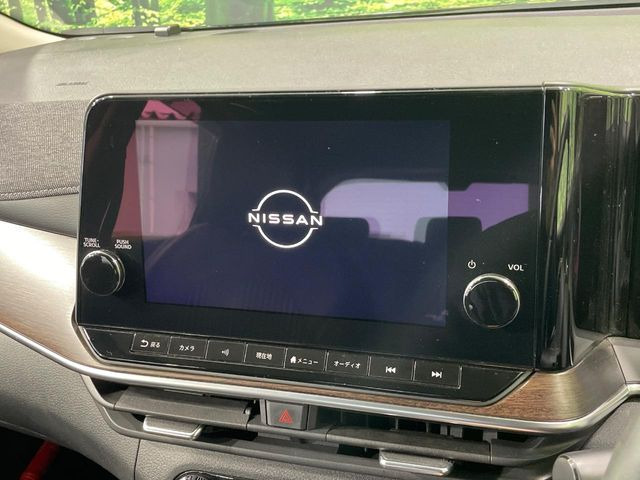 ノートオーラ1.2 G FOUR レザーエディション 4WD