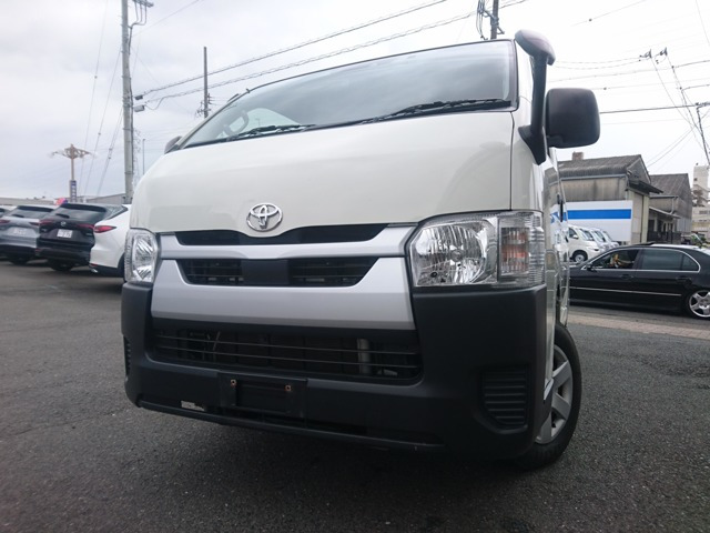 ハイエースバン2.8 DX ロング ディーゼル 4WD