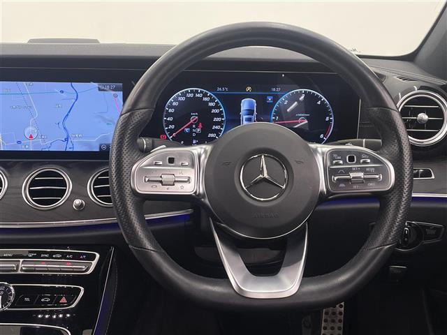 EクラスE220d アバンギャルド AMGライン