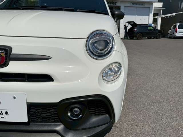 アバルト695ツーリズモ