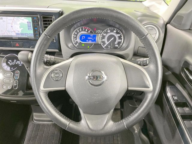 �y�X�e�A�����O�X�C�b�`�z�^�]���A�O������ڐ������炷���ƂȂ��A�I�[�f�B�I���̑��삪�\�ȕ֗��@�\!���S&���K�ȃh���C�u�����o���Ă���܂���