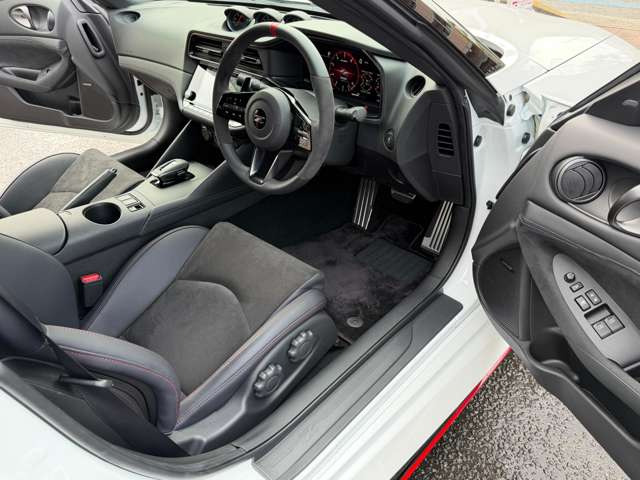 NISMO��p�A�h�o���X�h�h���C�u�A�V�X�g�f�B�X�v���C(12.3�C���`�J���[�f�B�X�v���C)