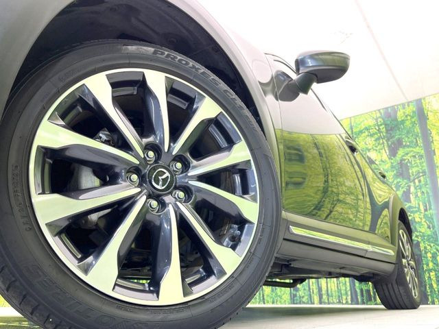�y����18�C���`�A���~�z�C�[���z�O�ςɃ}�b�`���������A���~�z�C�[���𑕒����Ă���܂��B�e��ЊO�A���~�z�C�[����A�X�^�b�h���X�^�C�����戵�����Ă���܂��B���񂲑��k����������