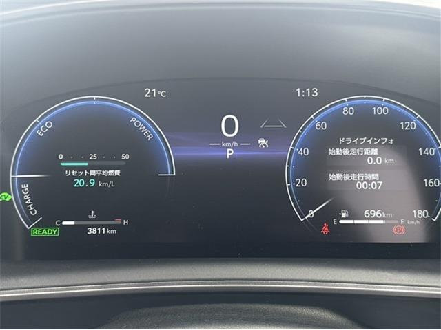 カローラ1.8 ハイブリッド W×B