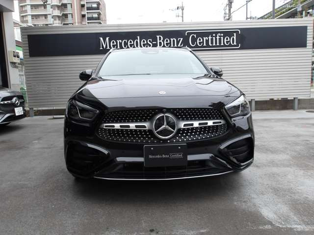 GLAクラスGLA200d 4マチック AMGラインパッケージ 4WD