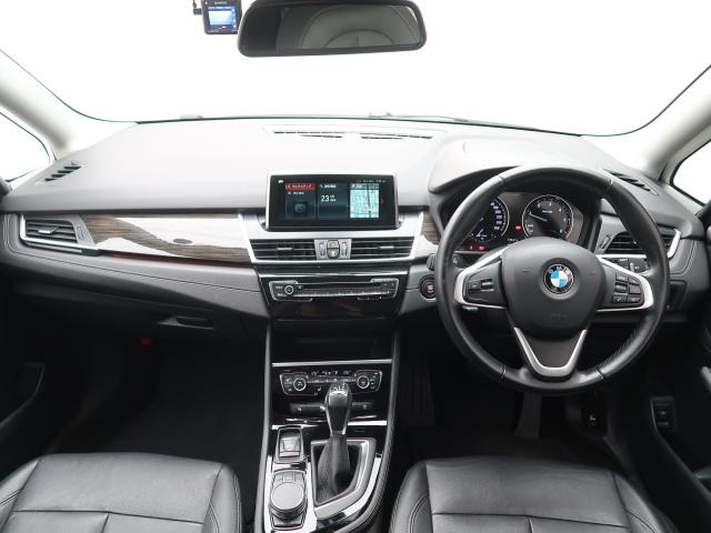 2シリーズグランツアラー218d ラグジュアリー