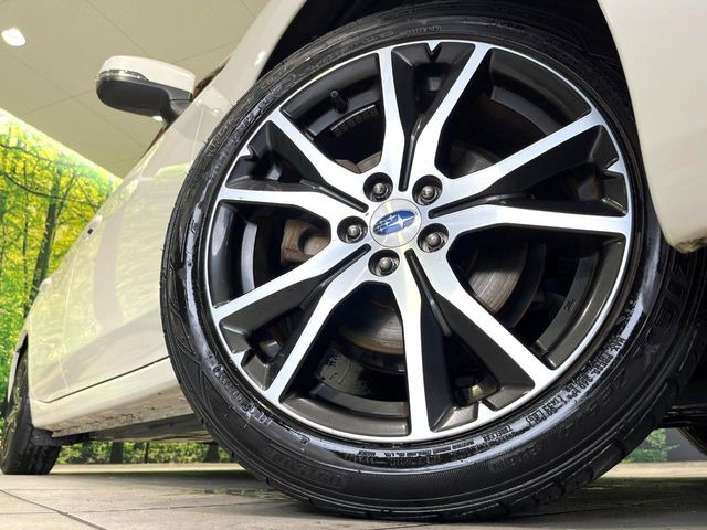 �y����17�C���`�A���~�z�C�[���z�O�ςɃ}�b�`���������A���~�z�C�[���𑕒����Ă���܂��B�e��ЊO�A���~�z�C�[����A�X�^�b�h���X�^�C�����戵�����Ă���܂��B���񂲑��k����������