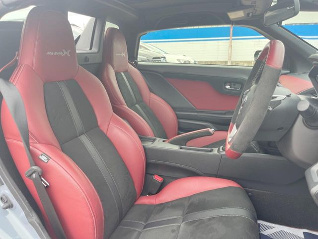 �y��p�X�|�[�c�V�[�g�z�z�[���h���ɗD��A�J�[�u���̑̂������}�����Ă���܂��B�܂��A�̂Ƀt�B�b�g���邩�獘��w�������ɂ����A�����O�h���C�u�⍂�����s�ł����K�ɂ��߂������������܂���