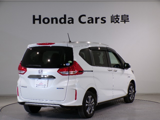 フリード1.5 ハイブリッド クロスター ホンダセンシング 4WD