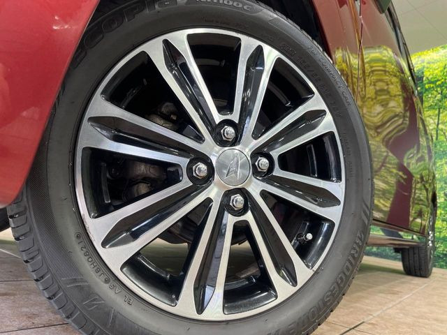 �y����15�C���`�A���~�z�C�[���z�O�ςɃ}�b�`���������A���~�z�C�[���𑕒����Ă���܂��B�e��ЊO�A���~�z�C�[����A�X�^�b�h���X�^�C�����戵�����Ă���܂��B���񂲑��k����������
