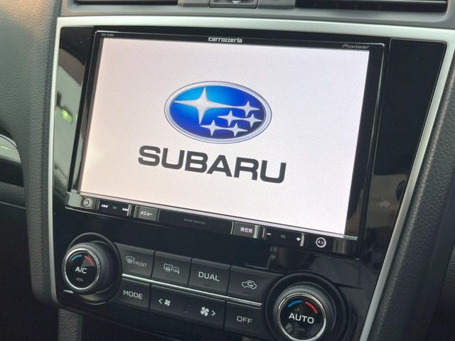 �y�����i�r�z�l�C�̏����i�r�𑕔����Ă���܂��B�i�r�̎g���₷���͂������A�I�[�f�B�I�@�\���[��!�L�����v�◷�s�͂������A�ʋ΂┃�����ȂǕ��i�̃h���C�u���y�����Ȃ�͂���