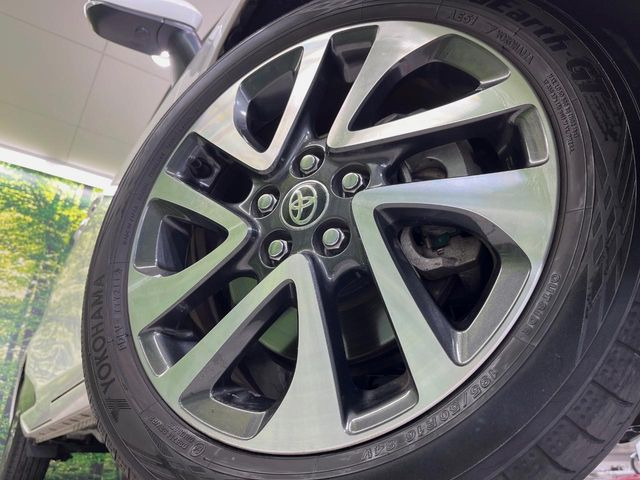 �y����16�C���`�A���~�z�C�[���z�O�ςɃ}�b�`���������A���~�z�C�[���𑕒����Ă���܂��B�e��ЊO�A���~�z�C�[����A�X�^�b�h���X�^�C�����戵�����Ă���܂��B���񂲑��k����������