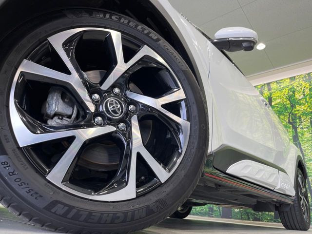 �y����18�C���`�A���~�z�C�[���z�O�ςɃ}�b�`���������A���~�z�C�[���𑕒����Ă���܂��B�e��ЊO�A���~�z�C�[����A�X�^�b�h���X�^�C�����戵�����Ă���܂��B���񂲑��k����������