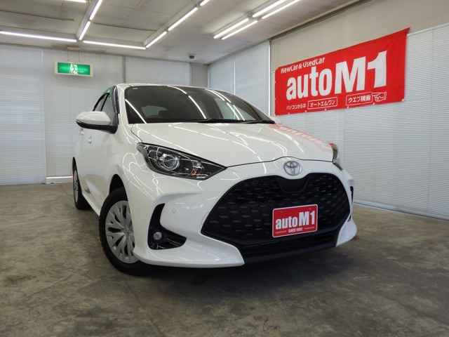 ヤリス1.5 ハイブリッド X E-Four 4WD