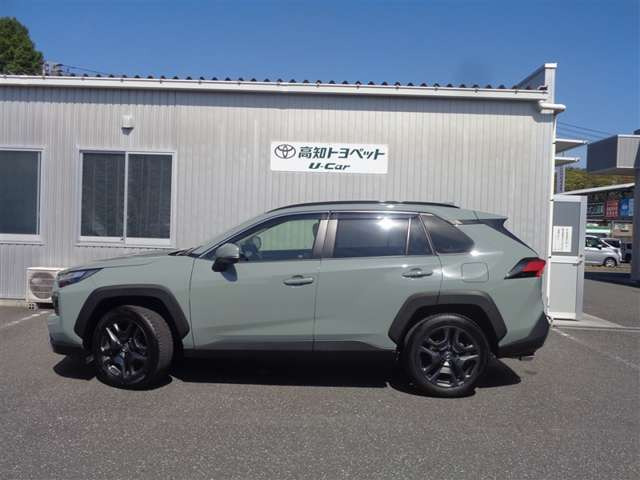 RAV42.5 ハイブリッド アドベンチャー E-Four 4WD