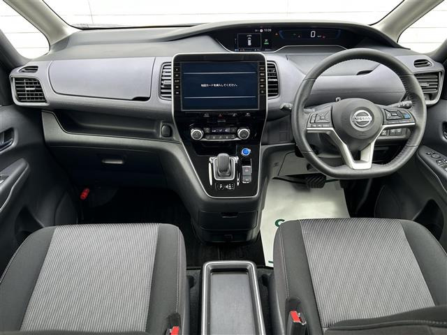 セレナ1.2 e-POWER ハイウェイスターV