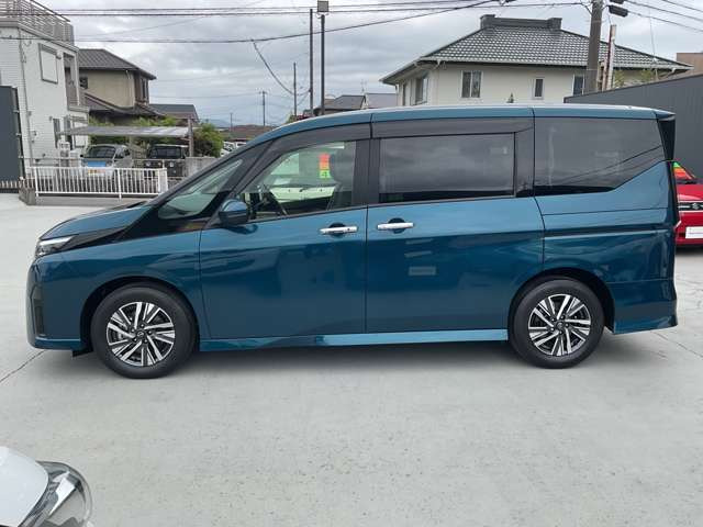 セレナ1.4 e-POWER ハイウェイスターV マルチベッド