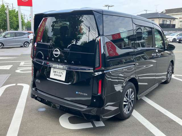 セレナ1.4 e-POWER ハイウェイスターV