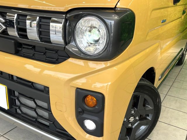 �yLED�w�b�h���C�g�z���V����ԑ��s�����ǍD�Ȏ��E���m�ۂ����S���ĉ^�]�ł��鍂�P�xLED�w�b�h���C�g�𑕔�!�_�����x�������A����d�͂��}�����Ă��܂��B