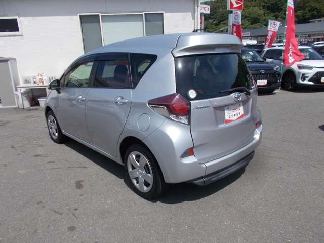 ラクティス1.3 X ウェルキャブ 車いす仕様車スロープタイプ タイプI 助手席側リアシート付