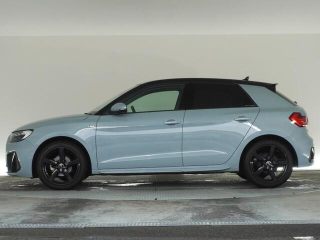 A1スポーツバック25 TFSI Sライン