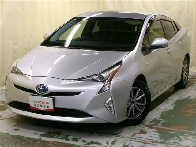 プリウス1.8 S