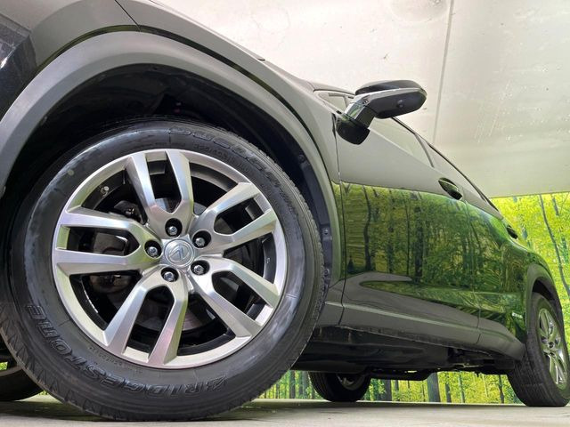 �y�����A���~�z�C�[���z�O�ςɃ}�b�`���������A���~�z�C�[���𑕒����Ă���܂��B�e��ЊO�A���~�z�C�[����A�X�^�b�h���X�^�C�����戵�����Ă���܂��B���񂲑��k����������