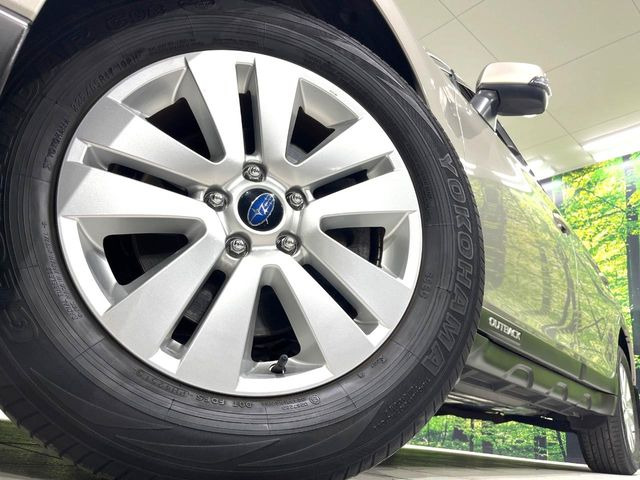 �y����17�C���`�A���~�z�C�[���z�O�ςɃ}�b�`���������A���~�z�C�[���𑕒����Ă���܂��B�e��ЊO�A���~�z�C�[����A�X�^�b�h���X�^�C�����戵�����Ă���܂��B���񂲑��k����������