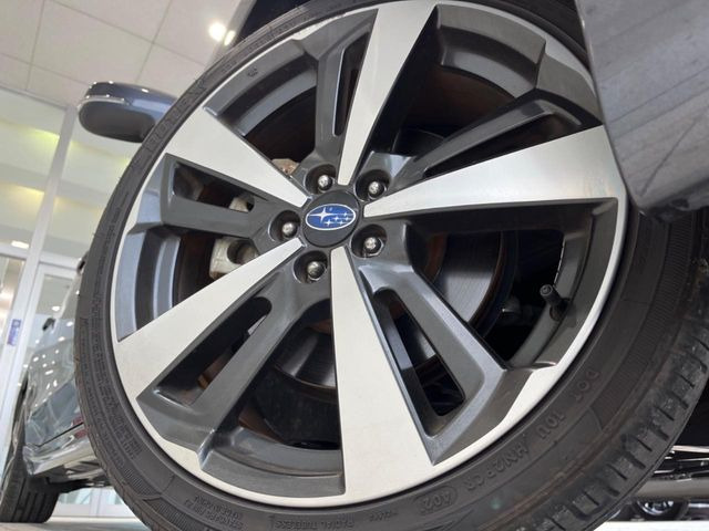 �y����18�C���`�A���~�z�C�[���z�O�ςɃ}�b�`���������A���~�z�C�[���𑕒����Ă���܂��B�e��ЊO�A���~�z�C�[����A�X�^�b�h���X�^�C�����戵�����Ă���܂��B���񂲑��k����������